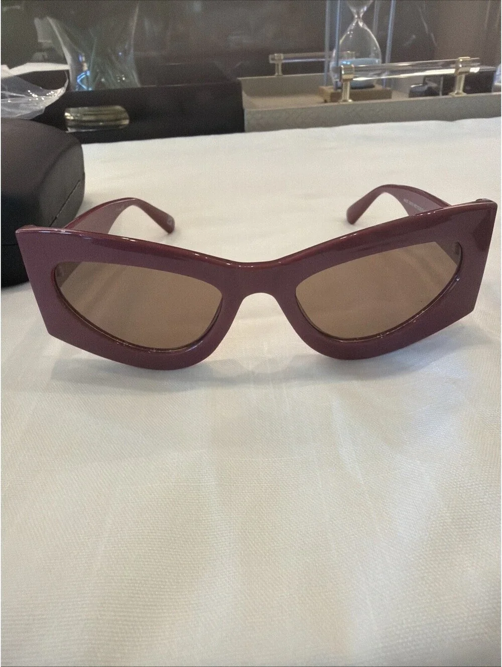 Aire Electra Sunglasses revolve Site